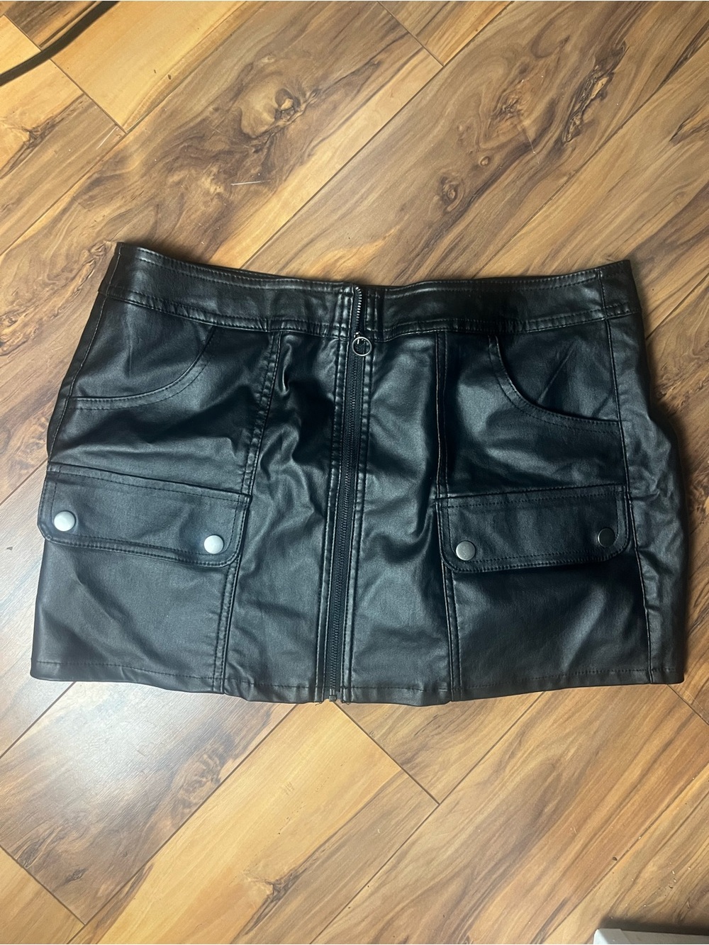 Black Pleather Mini Skirt Size Medium (8-10)